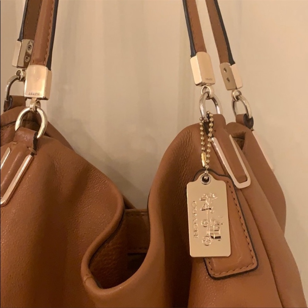 Coach Shoulder Bag - Picture 2 of 12